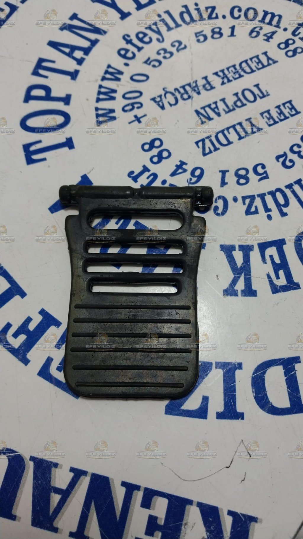 ÇAMURLUK GERGİ LASTİĞİ FORD