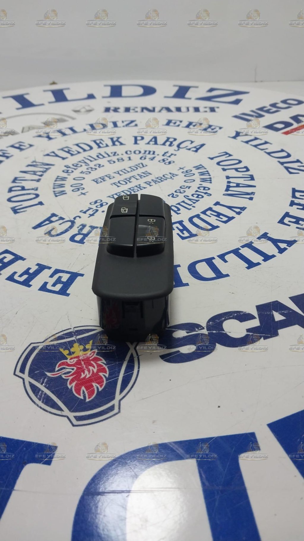 CAM KALDIRMA DÜĞMESİ AXOR SAĞ TARAF
