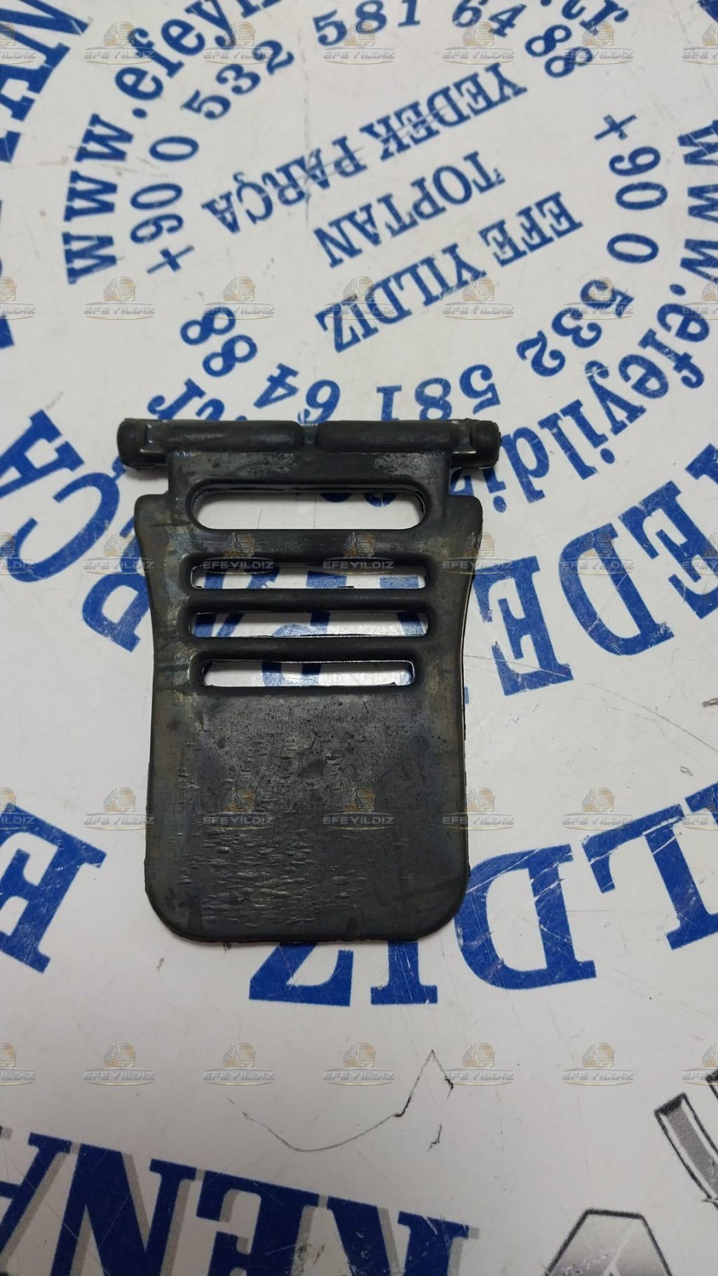 ÇAMURLUK GERGİ LASTİĞİ FORD